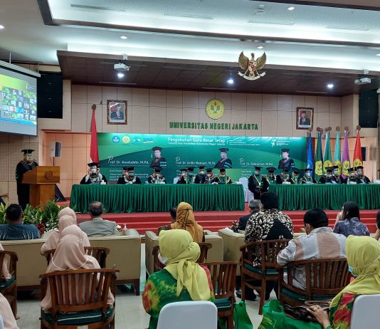 Orasi Ilmiah Tiga Guru Besar UNJ : Perspektif Pendidikan dari Konseling,Transformasi Pembelajaran IPS dan Kemampuan Membaca Permulaan