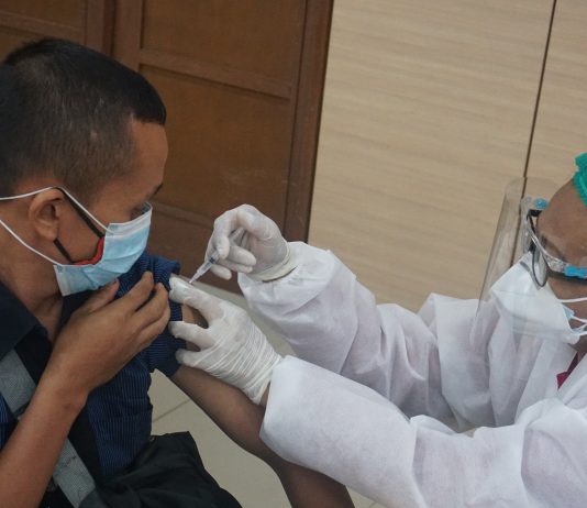 Vaksinasi Nasional Harus Menyentuh Kelompok Rentan