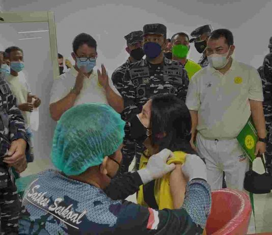 UNJ Bersama Sekolah Staf dan Komando TNI AL Sediakan 500 Dosis Vaksin untuk Masyarakat UNJ