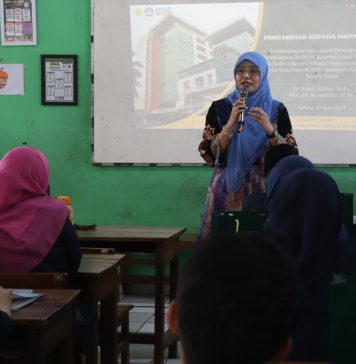 Kembangkan Kearifan Lokal Budaya Betawi, Dr. Linda Zakiah Melakukan Pendampingan Guru SD Lewat Media Buku Cerita Interaktif