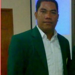 Menjadi Guru Profesional Menjadi Guru Profesional